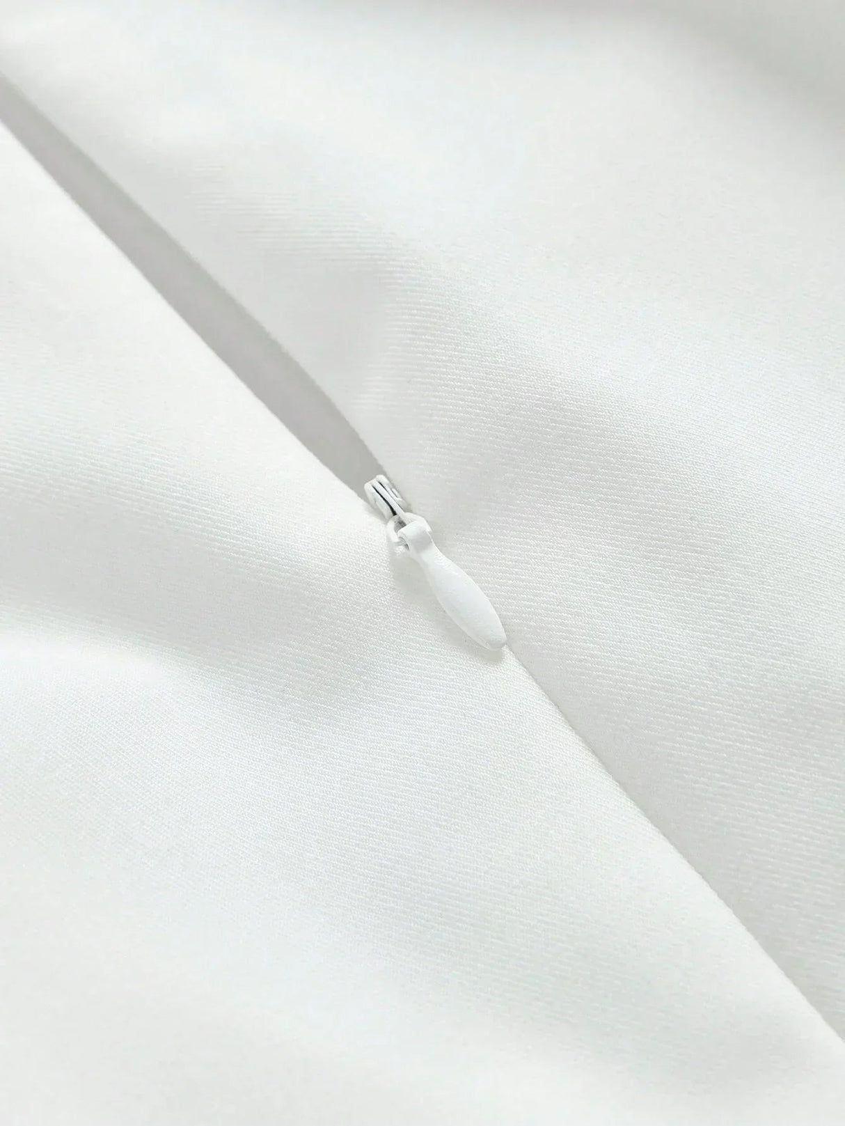Cassidy Midi Dress - Sweetheart Neckline - Puff Sleeve - High Waist - Elegant Style - Belted & Zipper