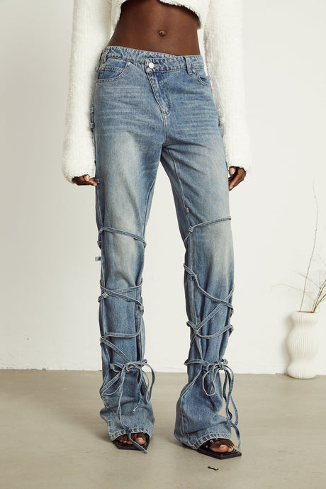 Diana Jeans - Strap Detailing - Whiskering Effect - Off - Center Button Fastening - Five Pockets