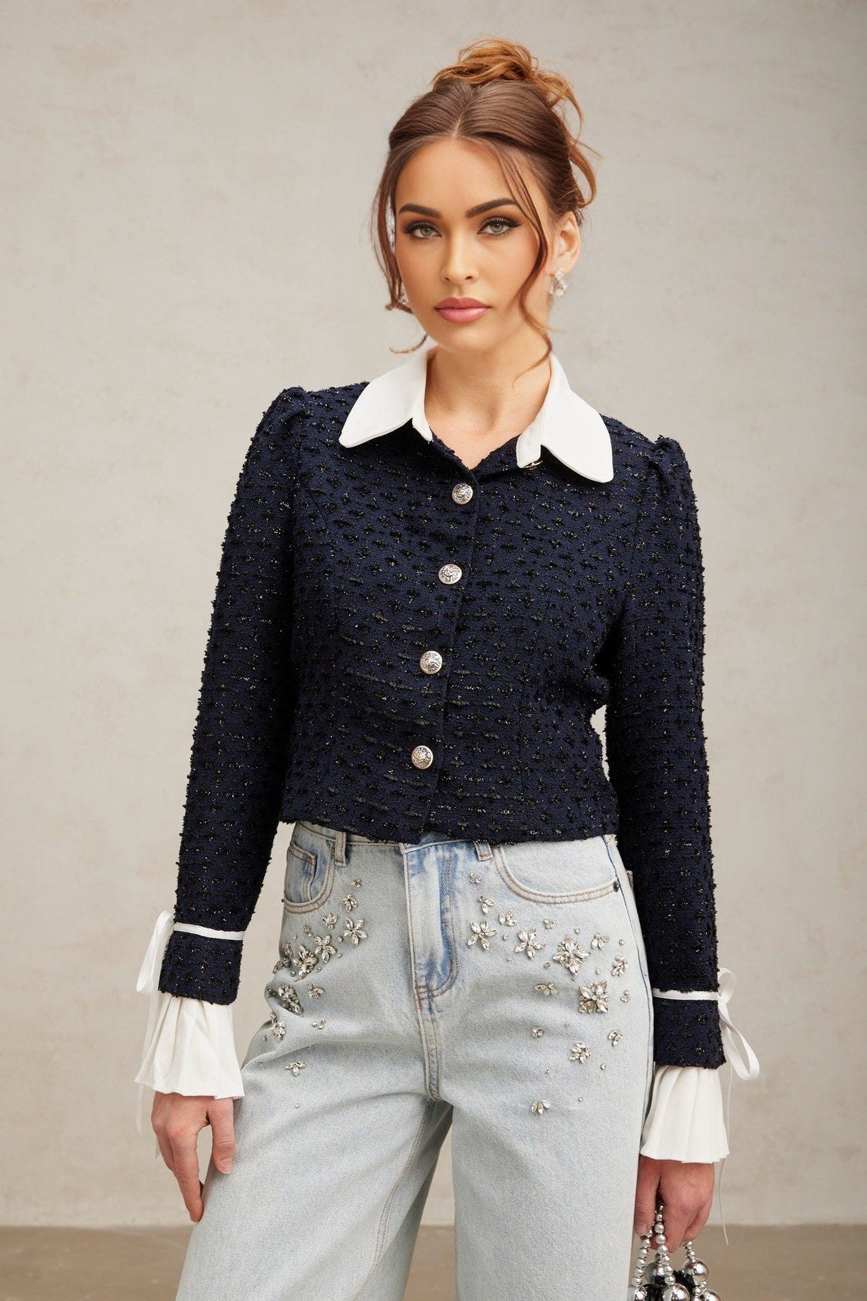 Doriane navy blue jacket with tweed panels and a structured silhouette