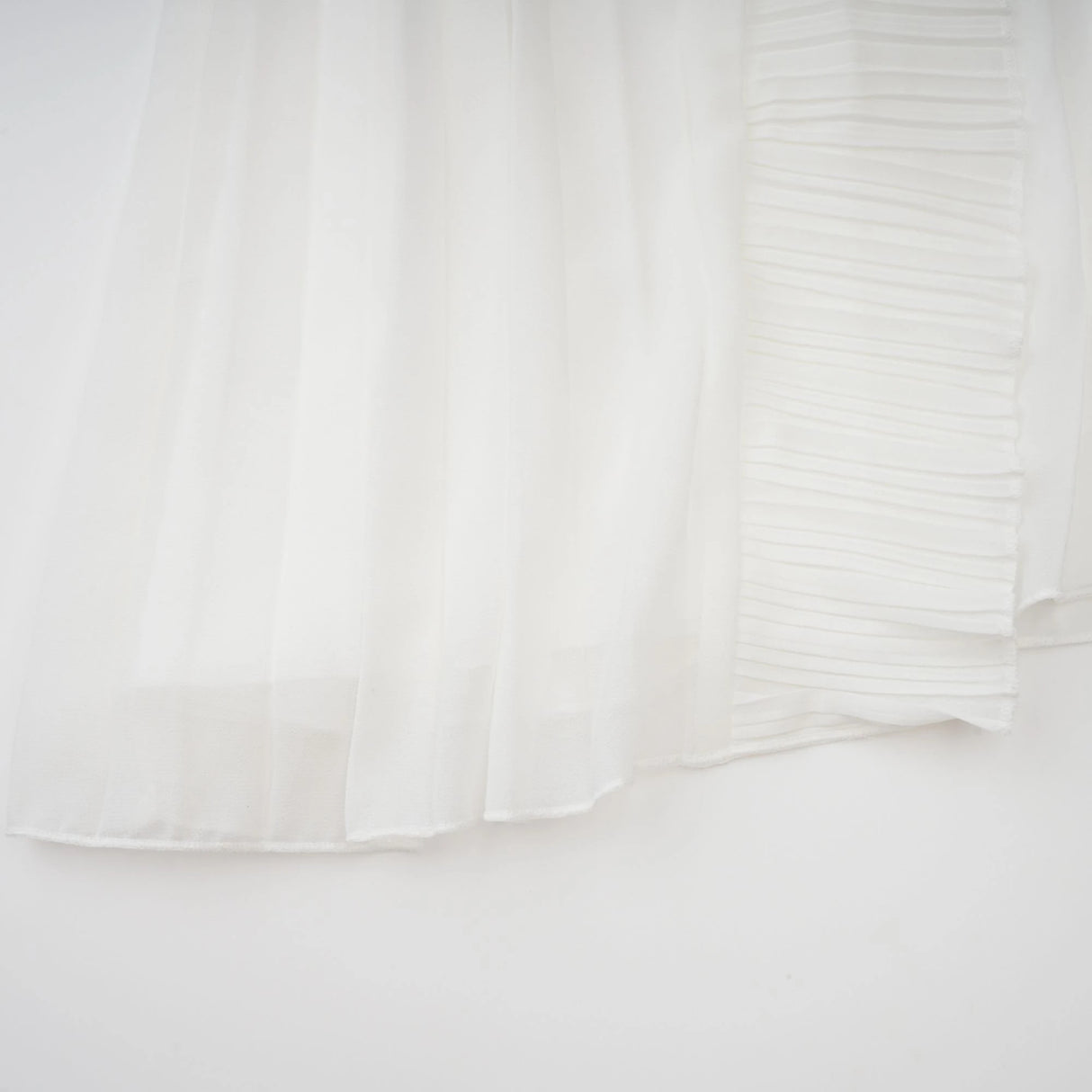 Doux White Ruffled Trim Pleated Midi Dress