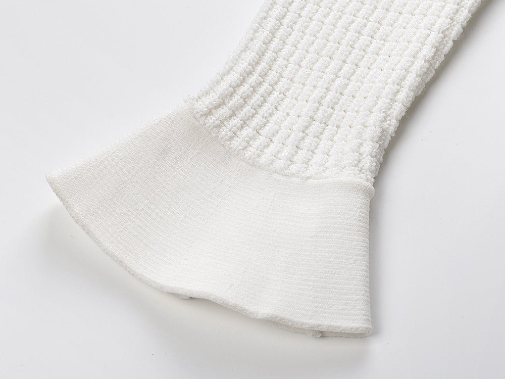 Dress - Fitted Silhouette With Flared Hem - Elegant Design With Pocket Detailing - Tailored Fit - Chic and Sophisticated Appearance