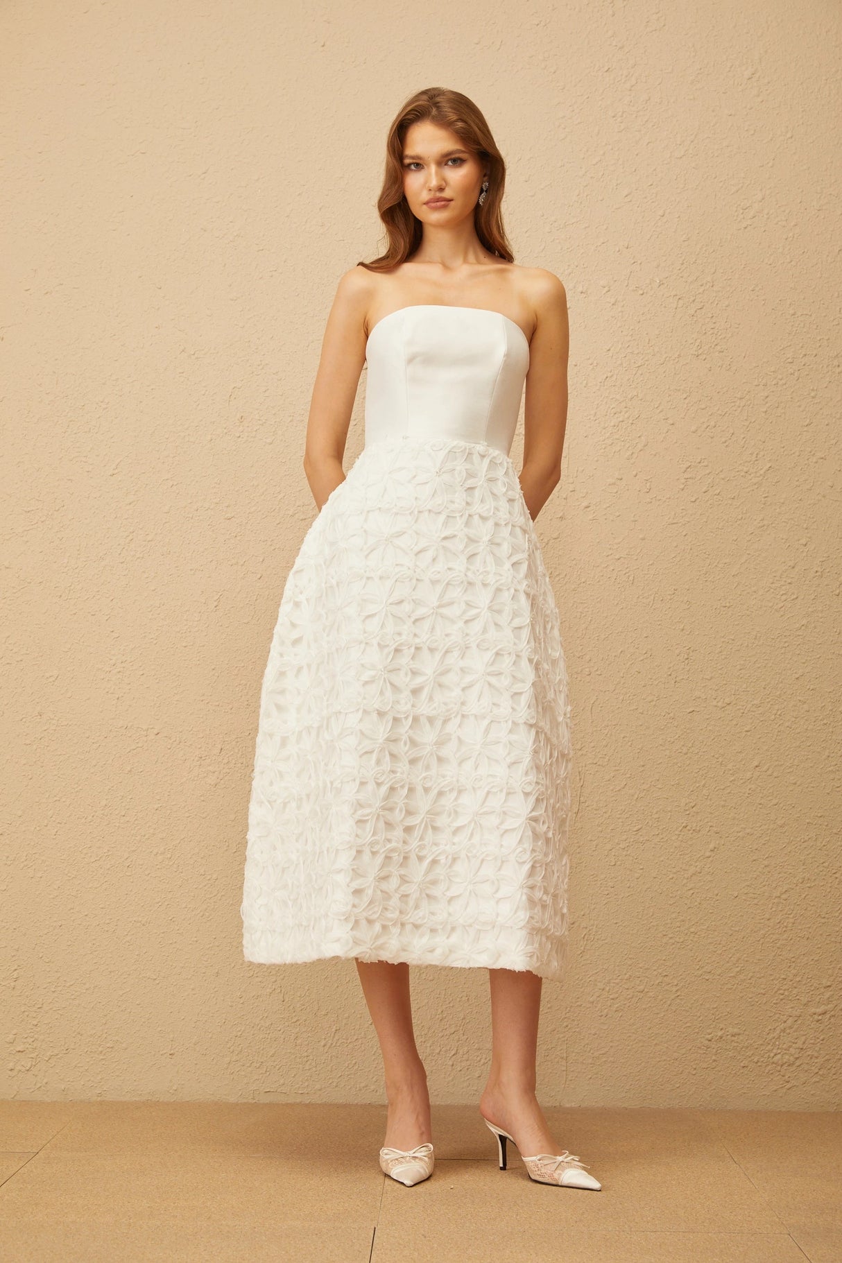 Dulcie White Floral Jacquard Shawl  Dress Set
