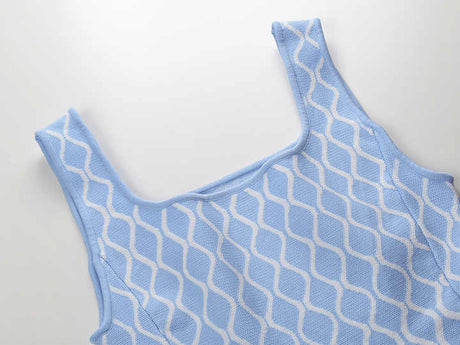 Egle Dress - Flared A - Line Silhouette - Wavy Pattern - Square Neckline - Lightweight Breathable Fabric - Retro - Inspired Trendy Design