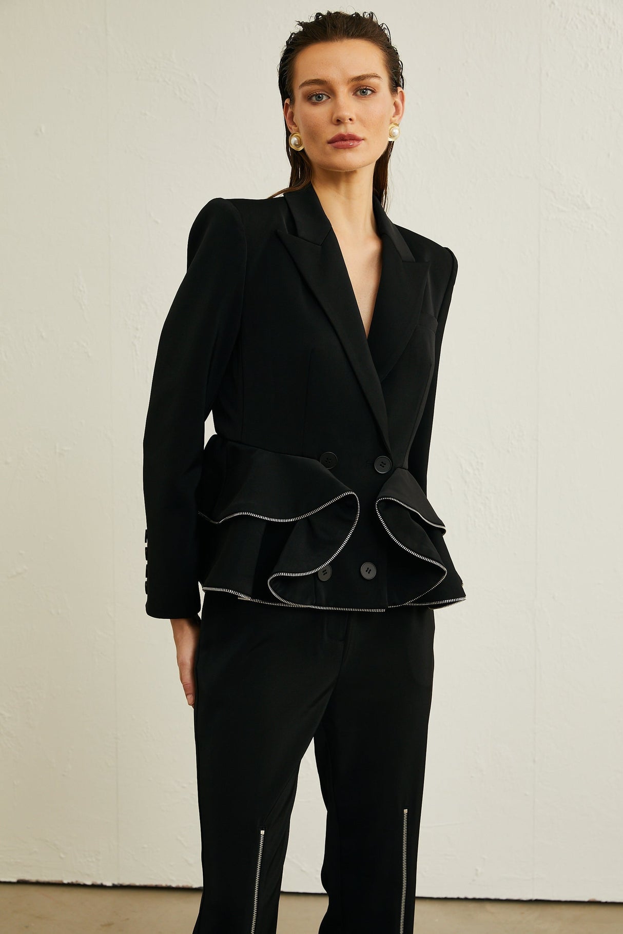 Élise black zipdetail jacket  trousers matching set