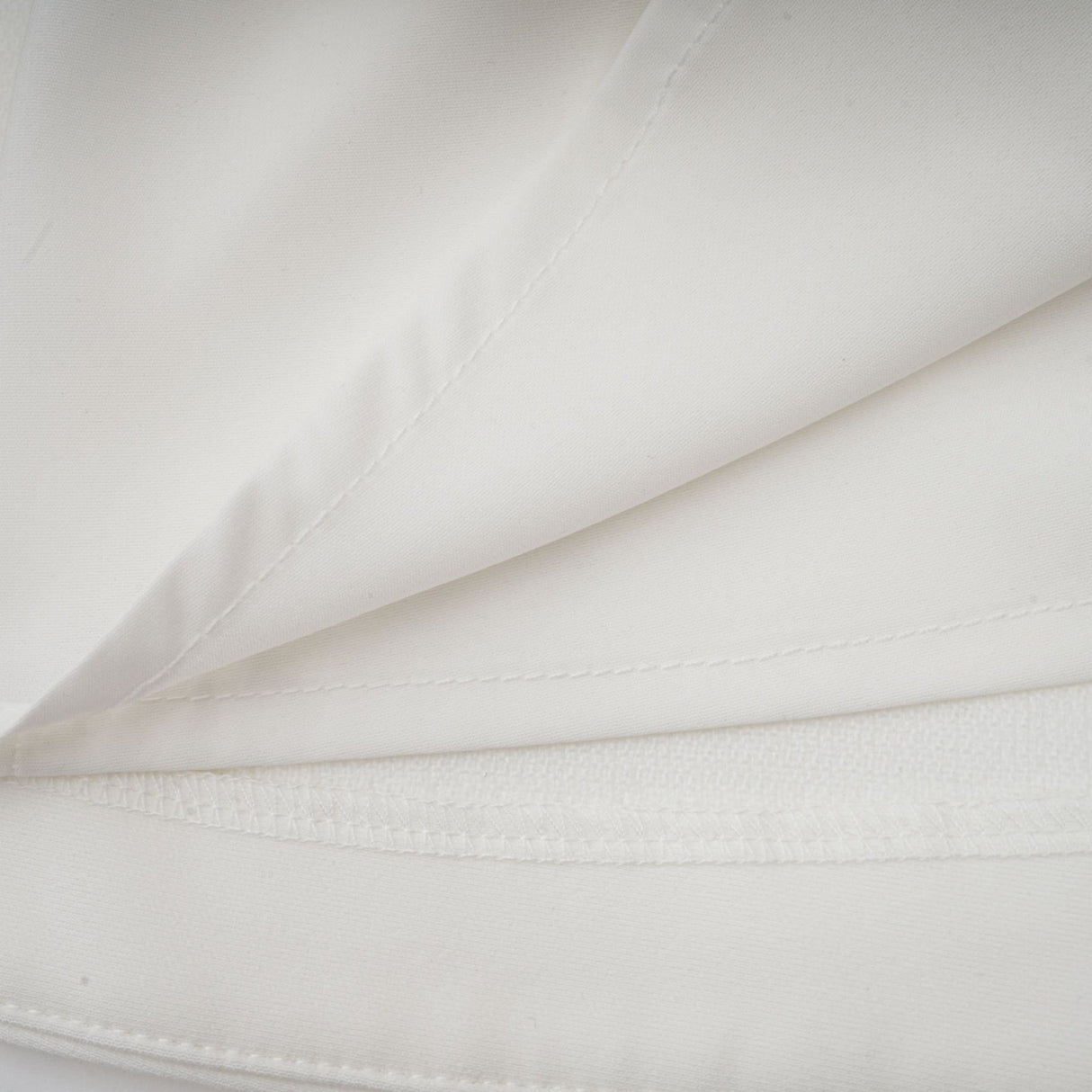 Élise pleated peplumhem blazer dress in White