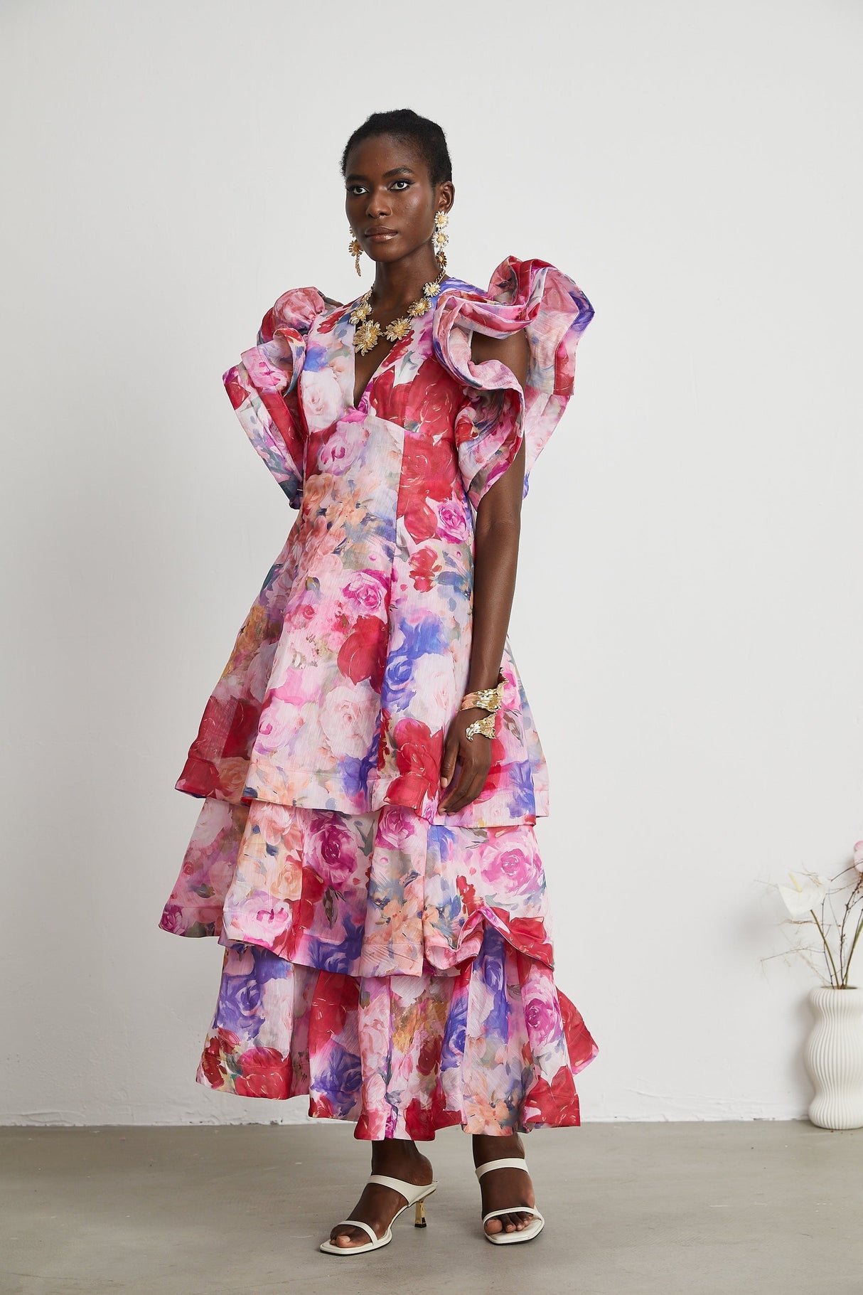 Élodie floralprint ruffled gown