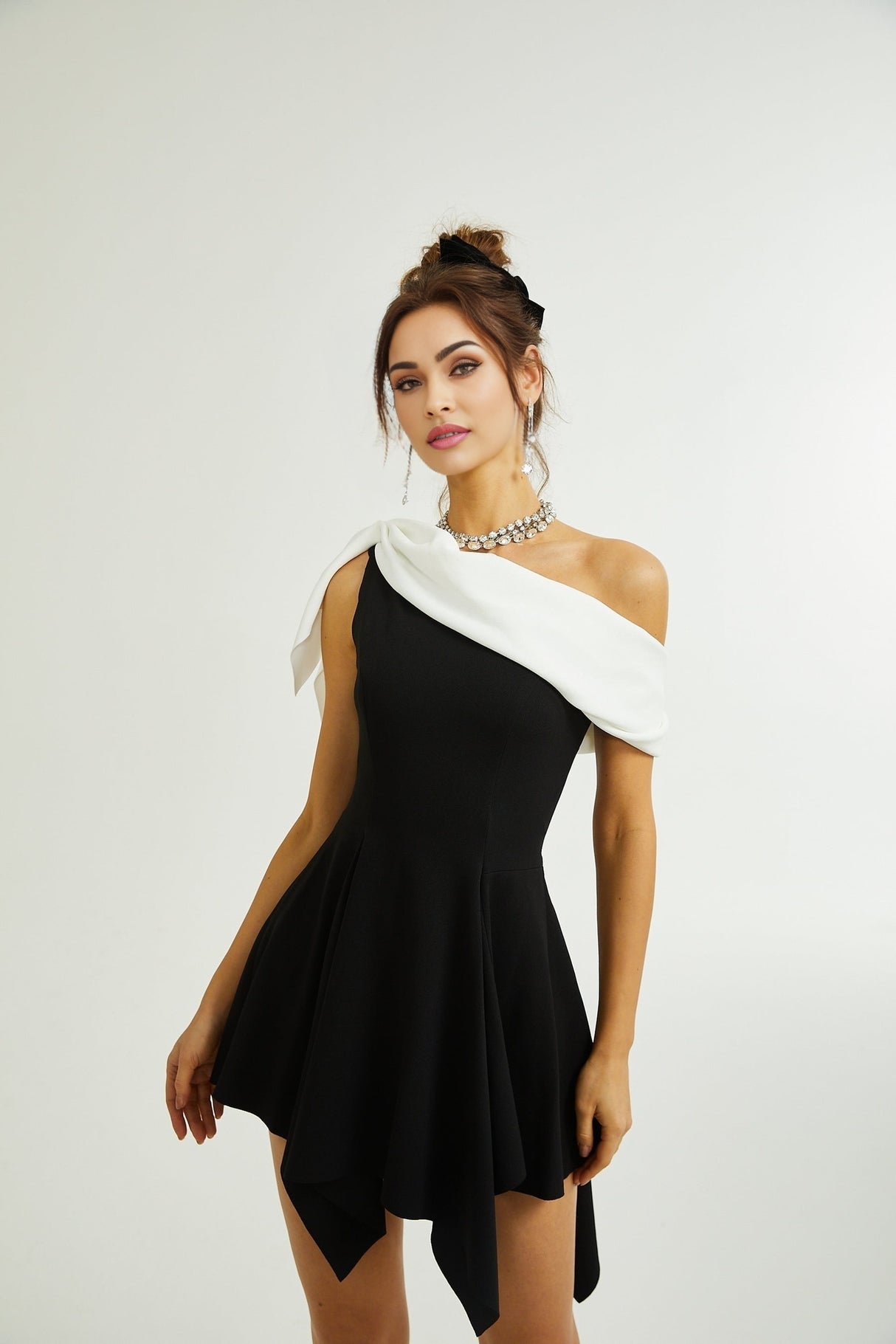 Émeline asymmetric mini dress