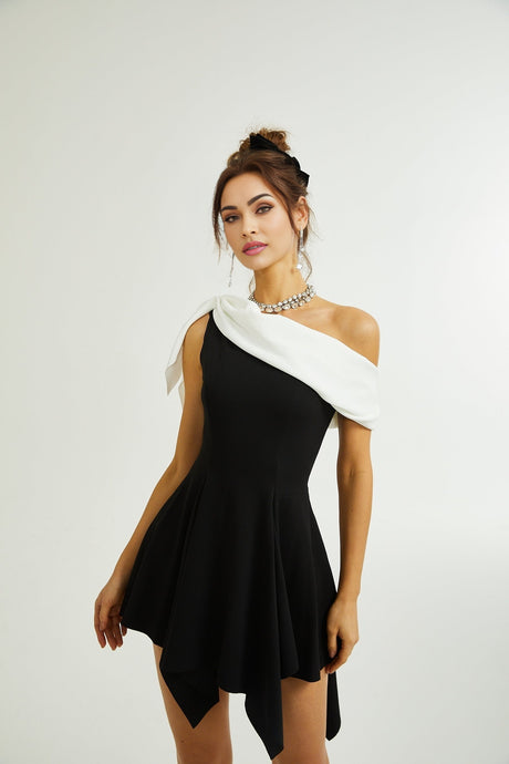 Émeline asymmetric mini dress