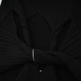 Émilie twistdetail highneck top