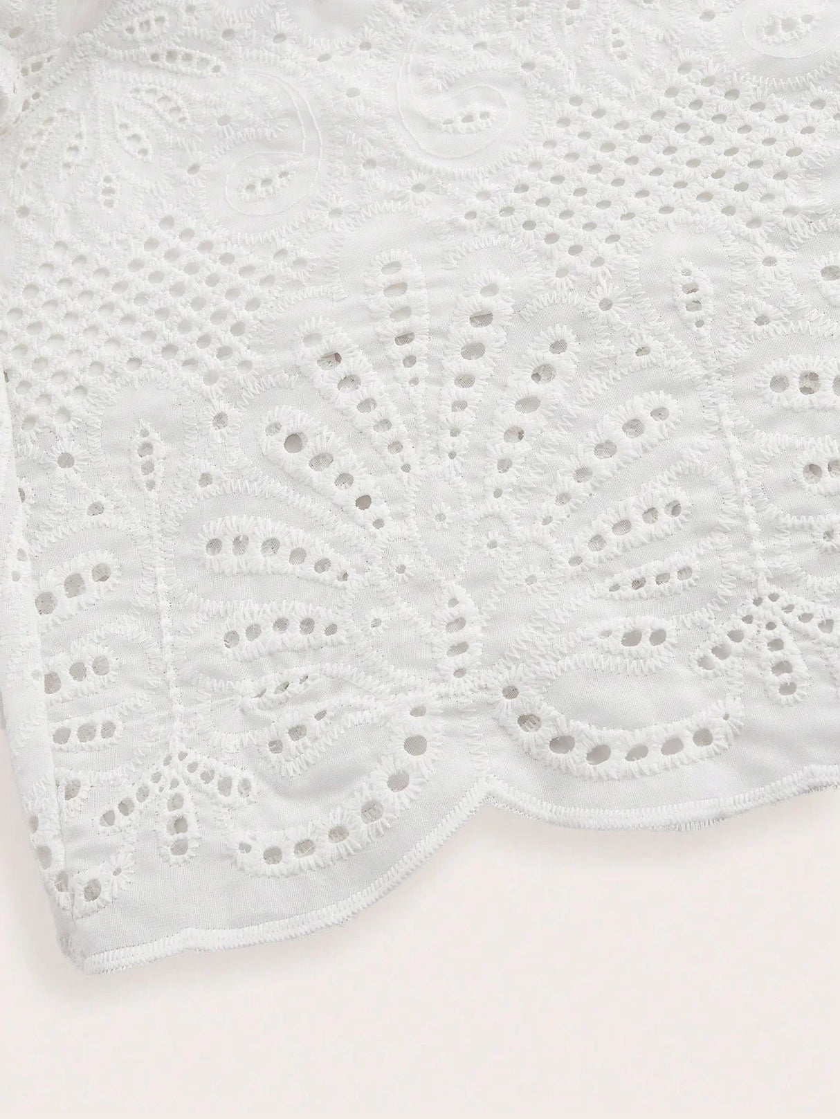 French Palace Style Hollow Crochet Embroidery Button Down Water Soluble Floral Waist Belt Fitted