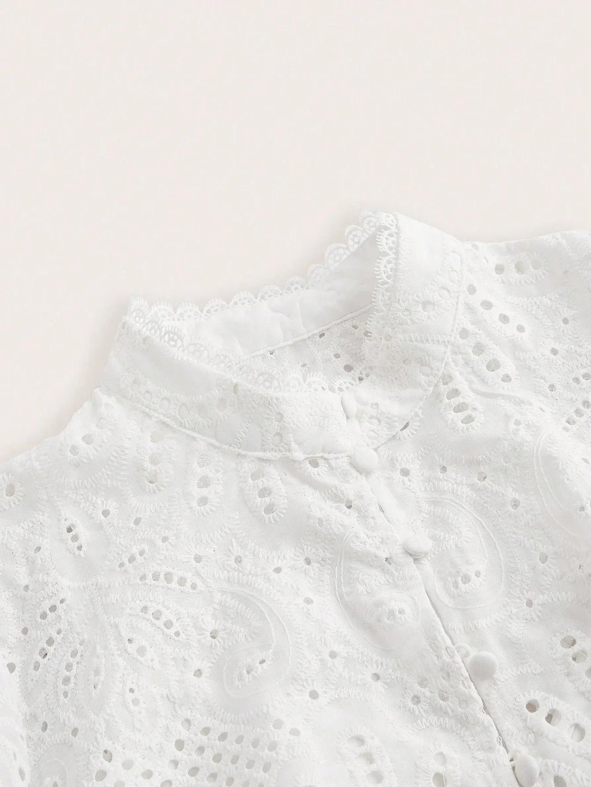 French Palace Style Hollow Crochet Embroidery Button Down Water Soluble Floral Waist Belt Fitted
