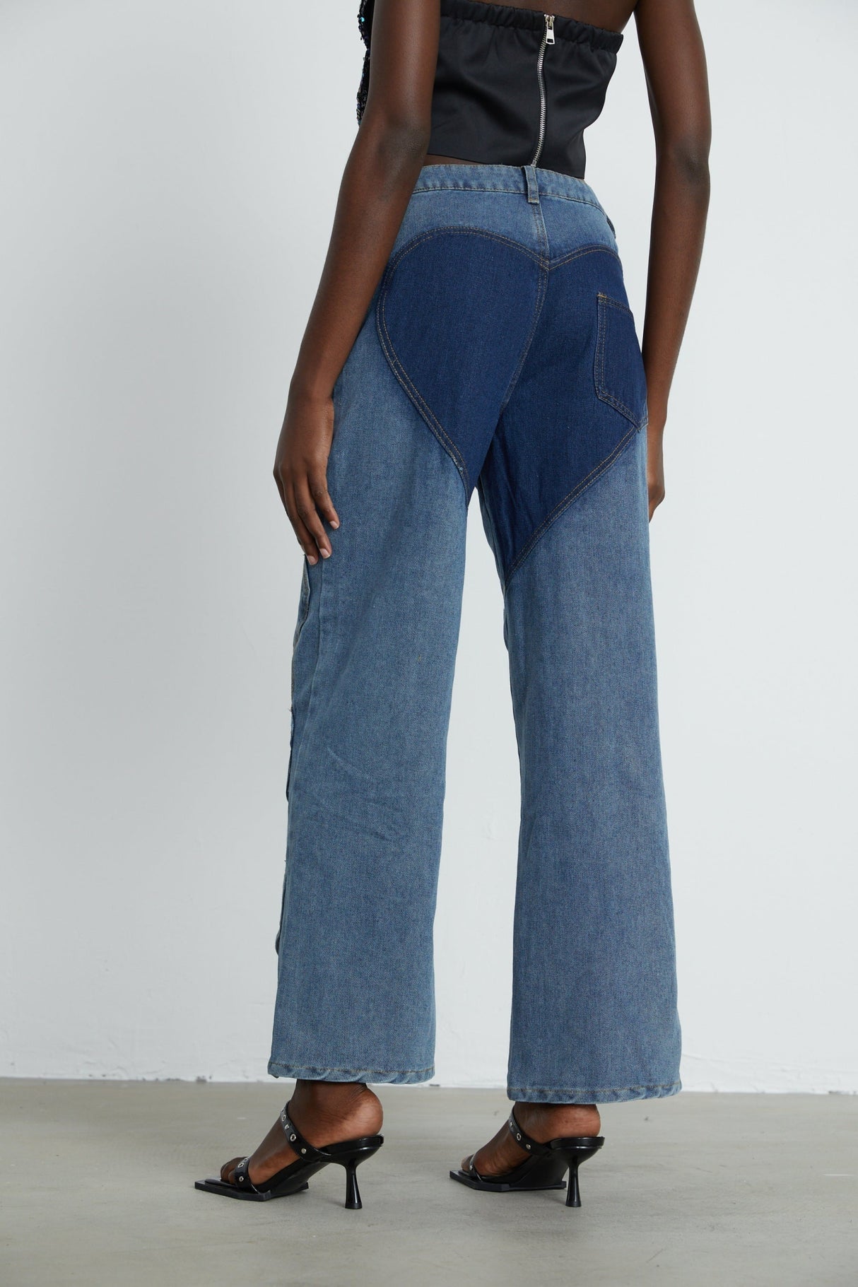 Giuliana Jeans - High Waist Design - Cut - Out Detail - Panel Detailing - Belt Loops