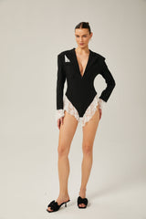 Guendalina Blazer - Plunging V - neck - Wide peak lapels - Lace panelling - Shoulder pads