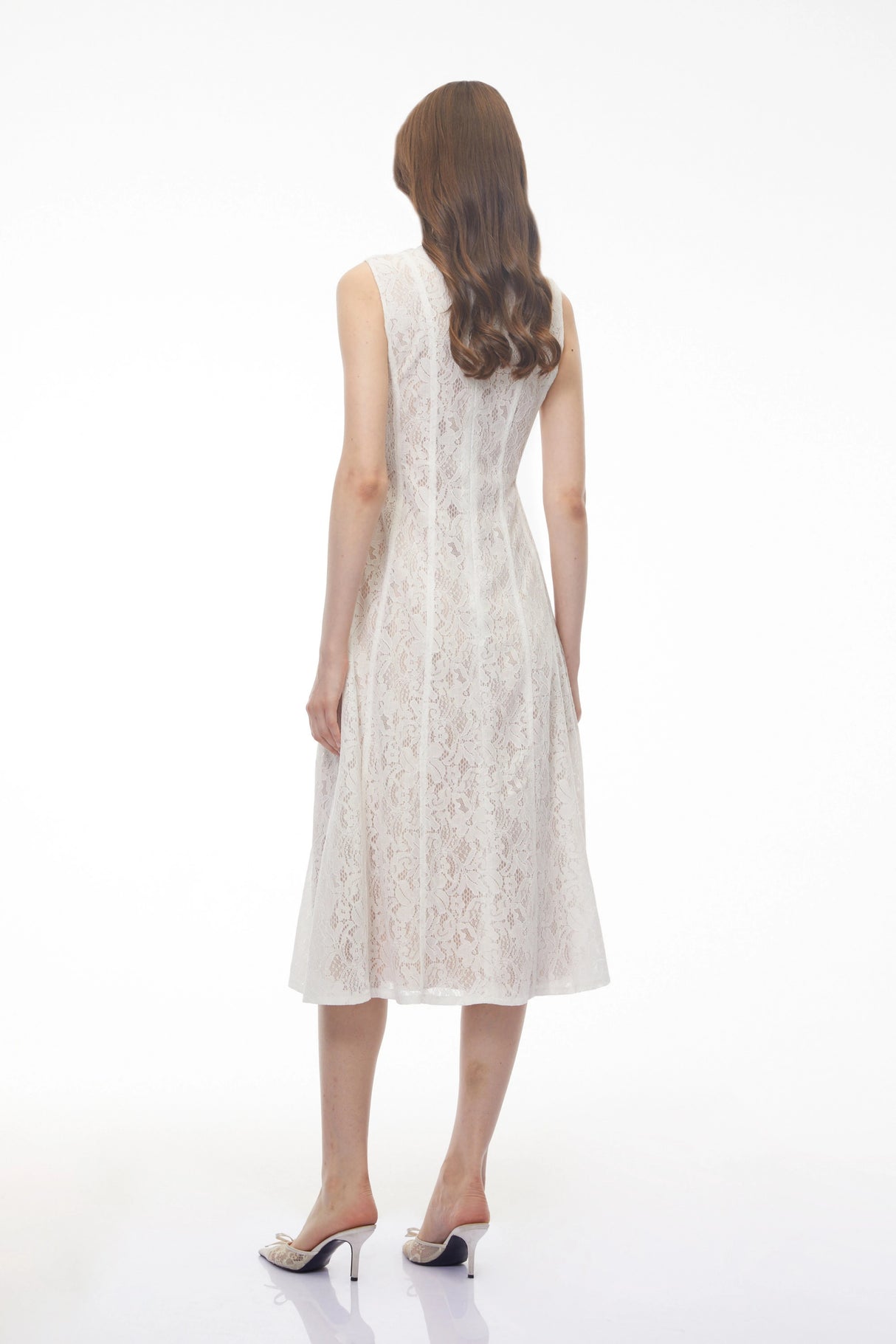 Guinevere White Sleeveless Floral Lace Midi Dress