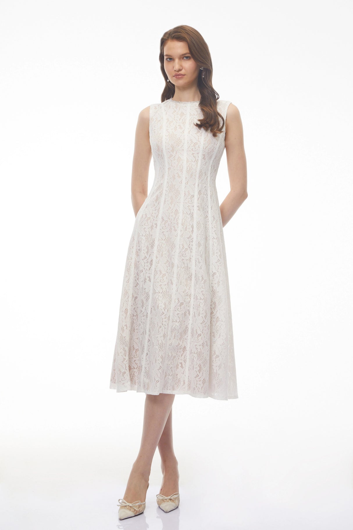 Guinevere White Sleeveless Floral Lace Midi Dress