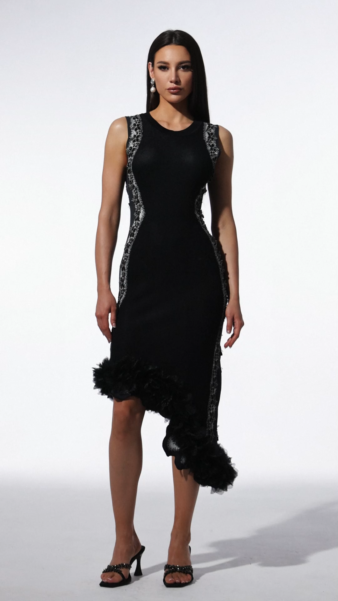 Black Lace Bandage Midi Dress with Round Collar and Sleeveless Design