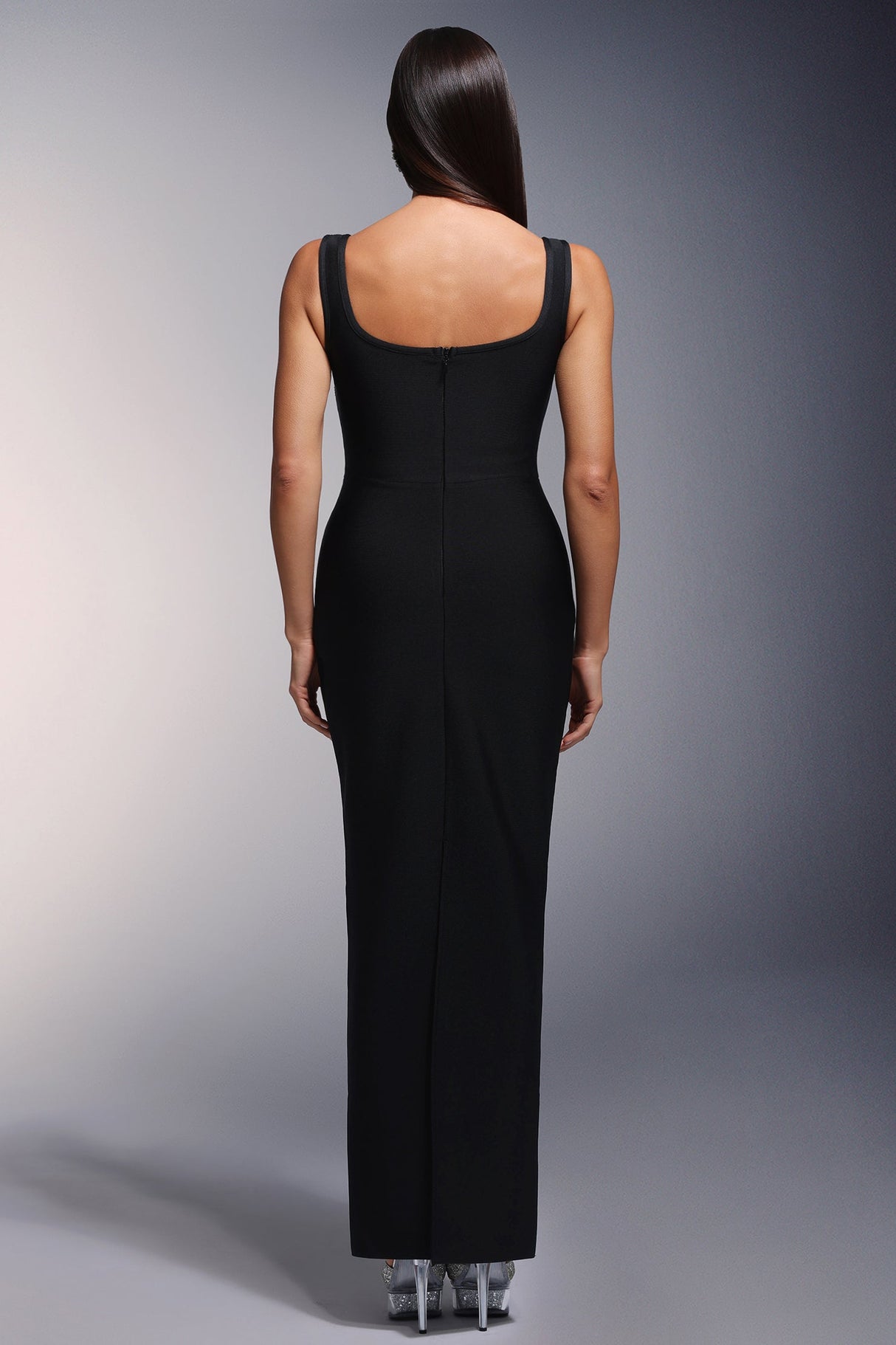 Ines Black Maxi Dress with Sleeveless Design and Exquisite Embellishments for Evening Events or Special Celebrations
