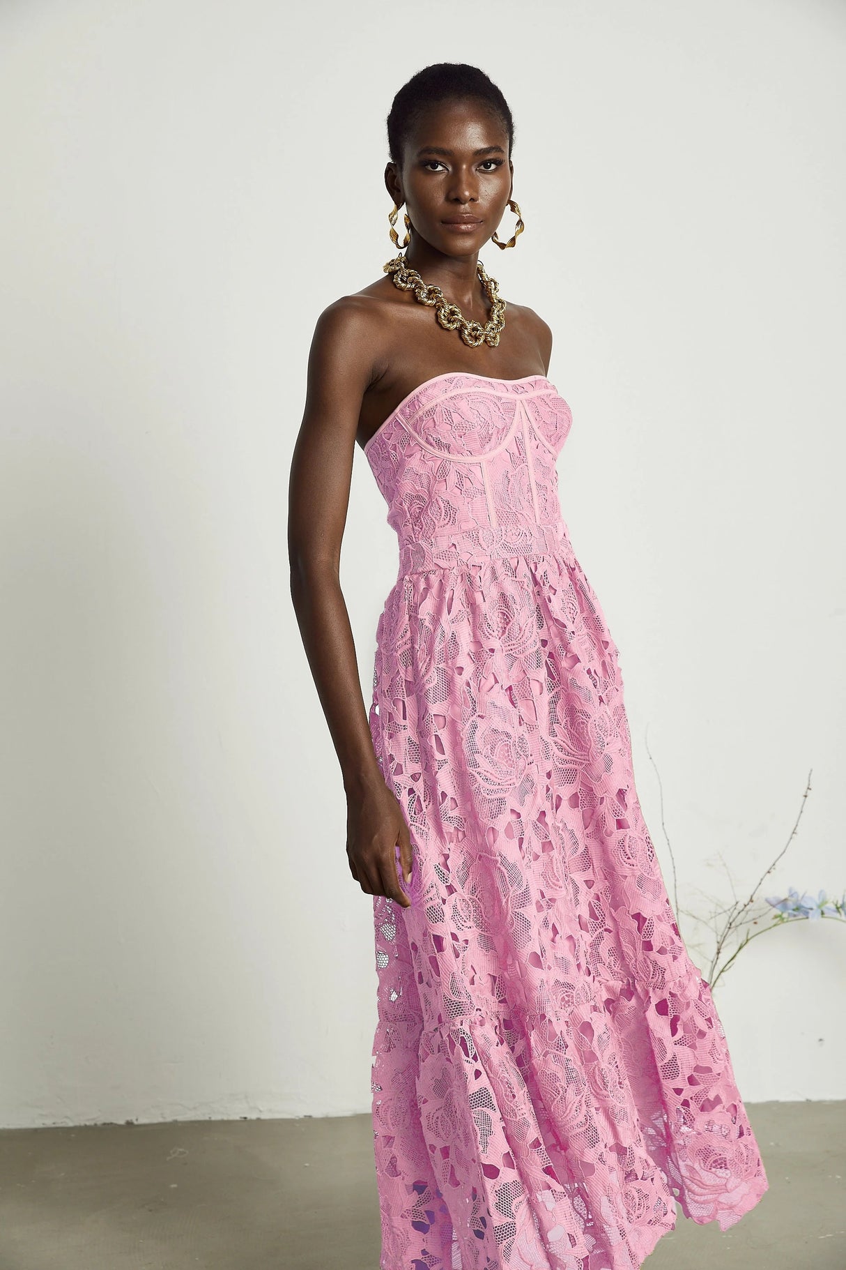 Inès lace floral embroidered cutout midi dress in Pink