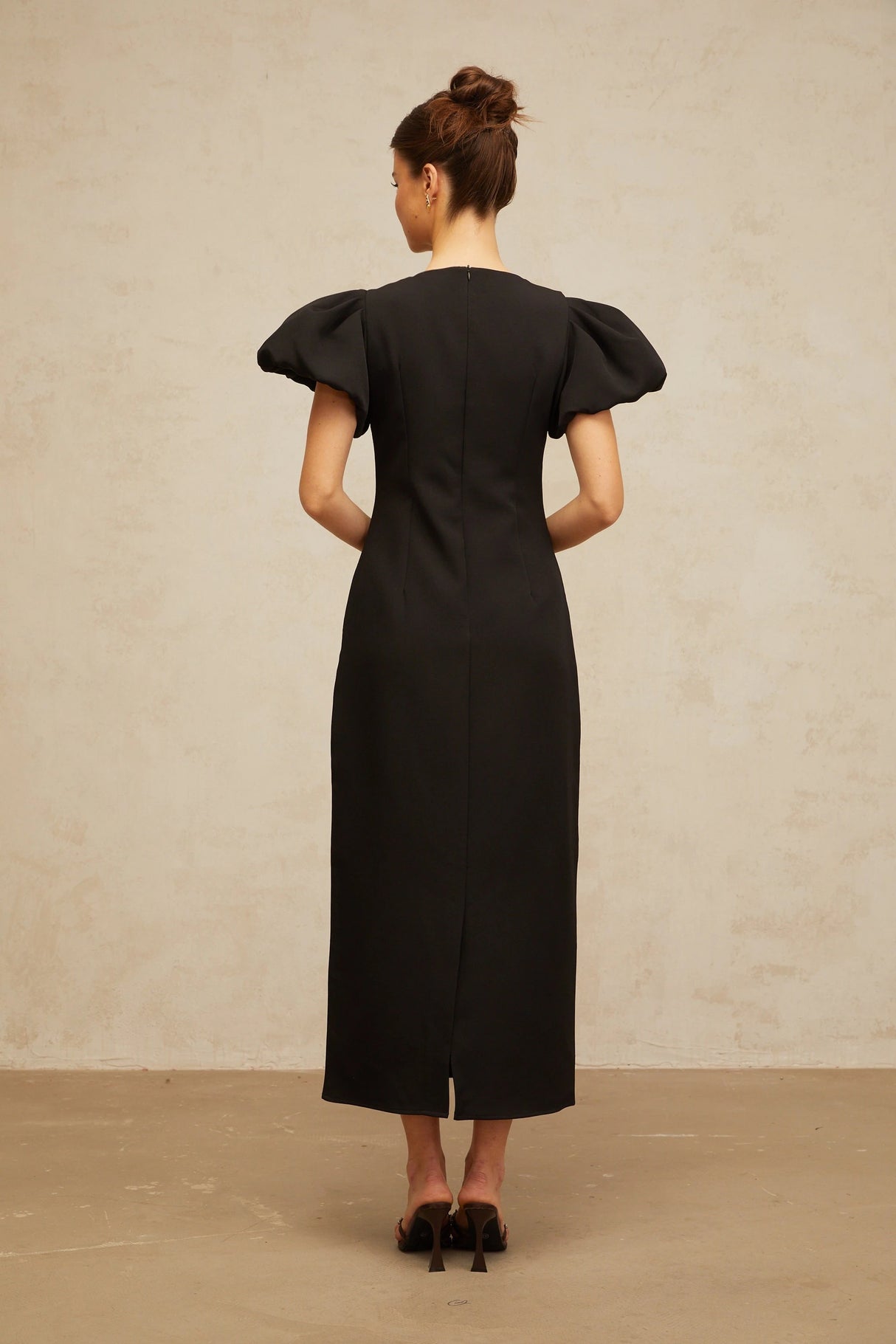 Irène sequined floralembroidered midi dress in Black