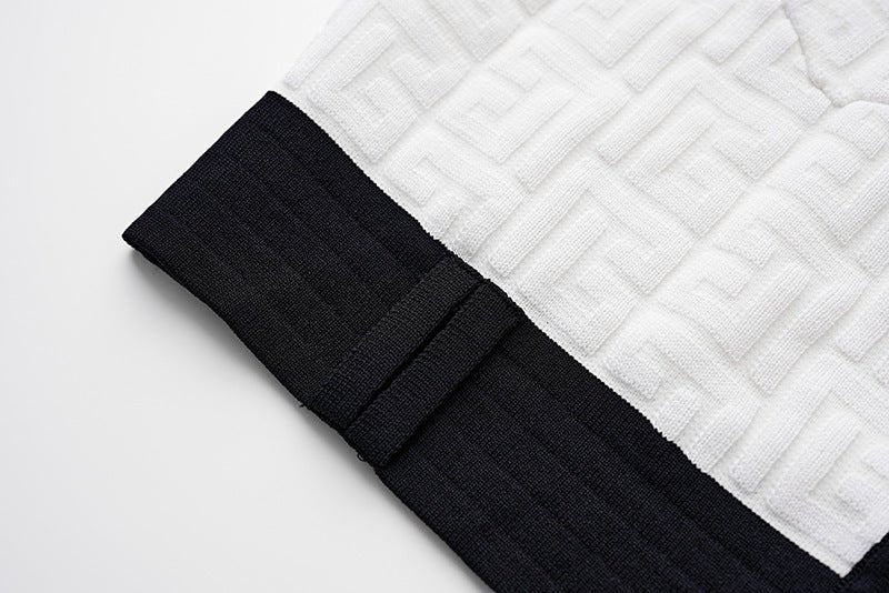 Isla Cropped Jacket – Military - Inspired – Gold - Tone Buttons – Tailored Fit