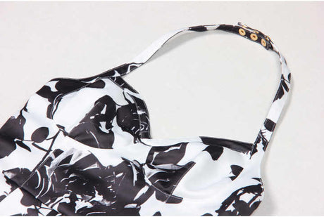 Ivana Dress - Bodycon Silhouette - Halter Neck Design - Floral Print - Elegant Evening Wear