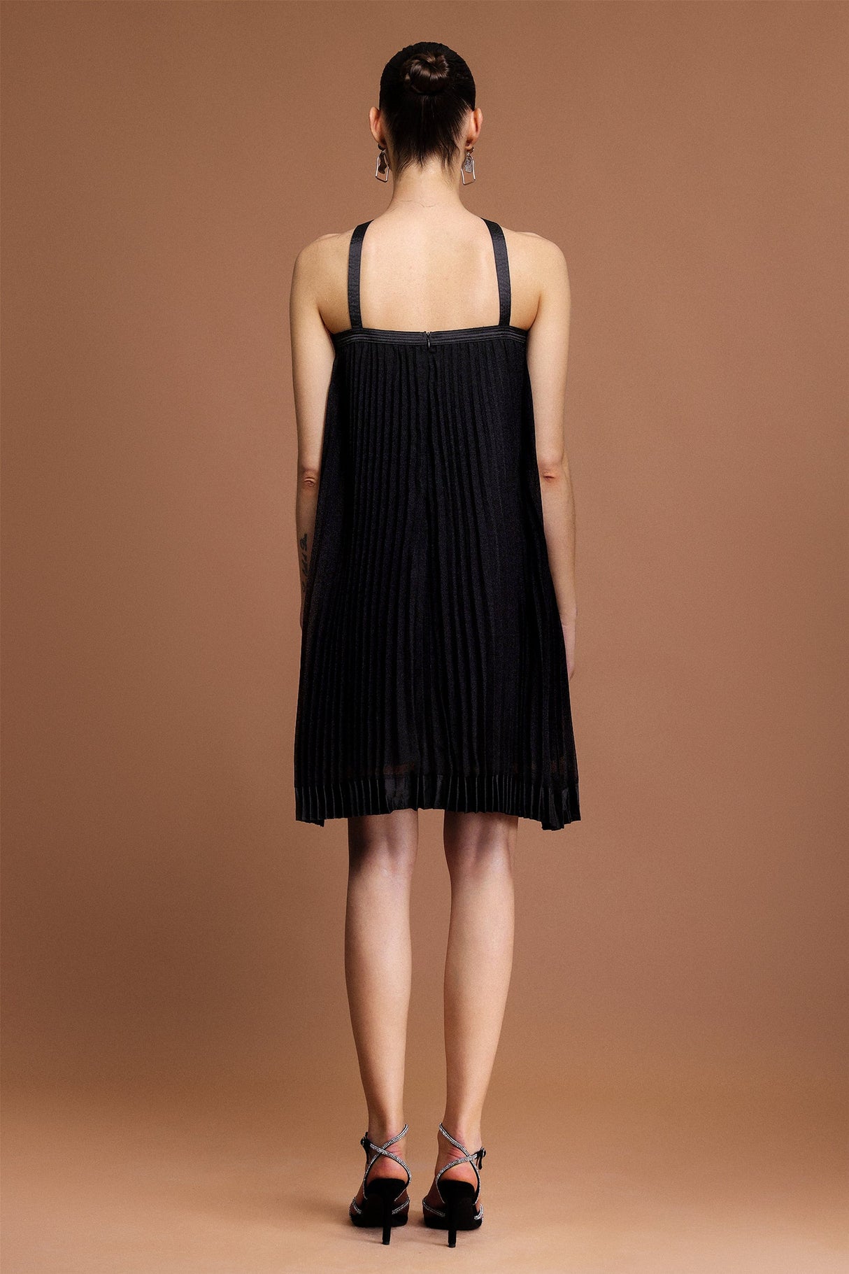 Kali Black Bowknot Sleeveless Pleated Mini Dress