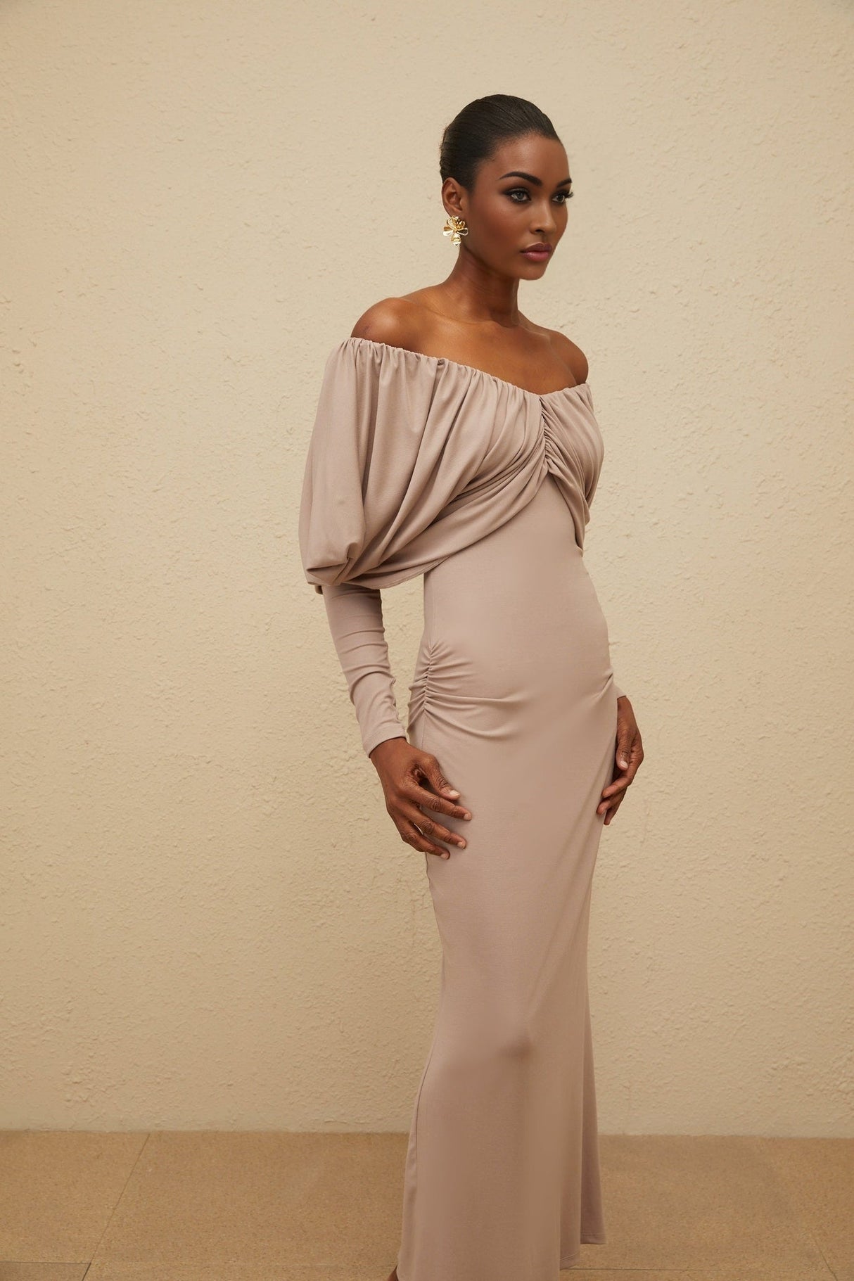 Kendra Midi Dress - V - Neck - Long Sleeves - Ruched Detailing - Stretch Design - Rear Slit