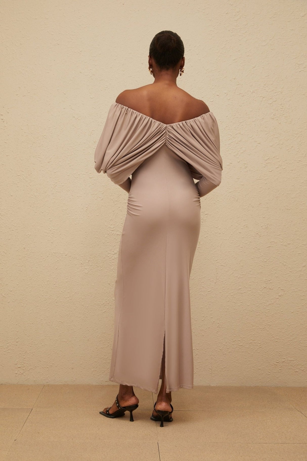 Kendra Midi Dress - V - Neck - Long Sleeves - Ruched Detailing - Stretch Design - Rear Slit