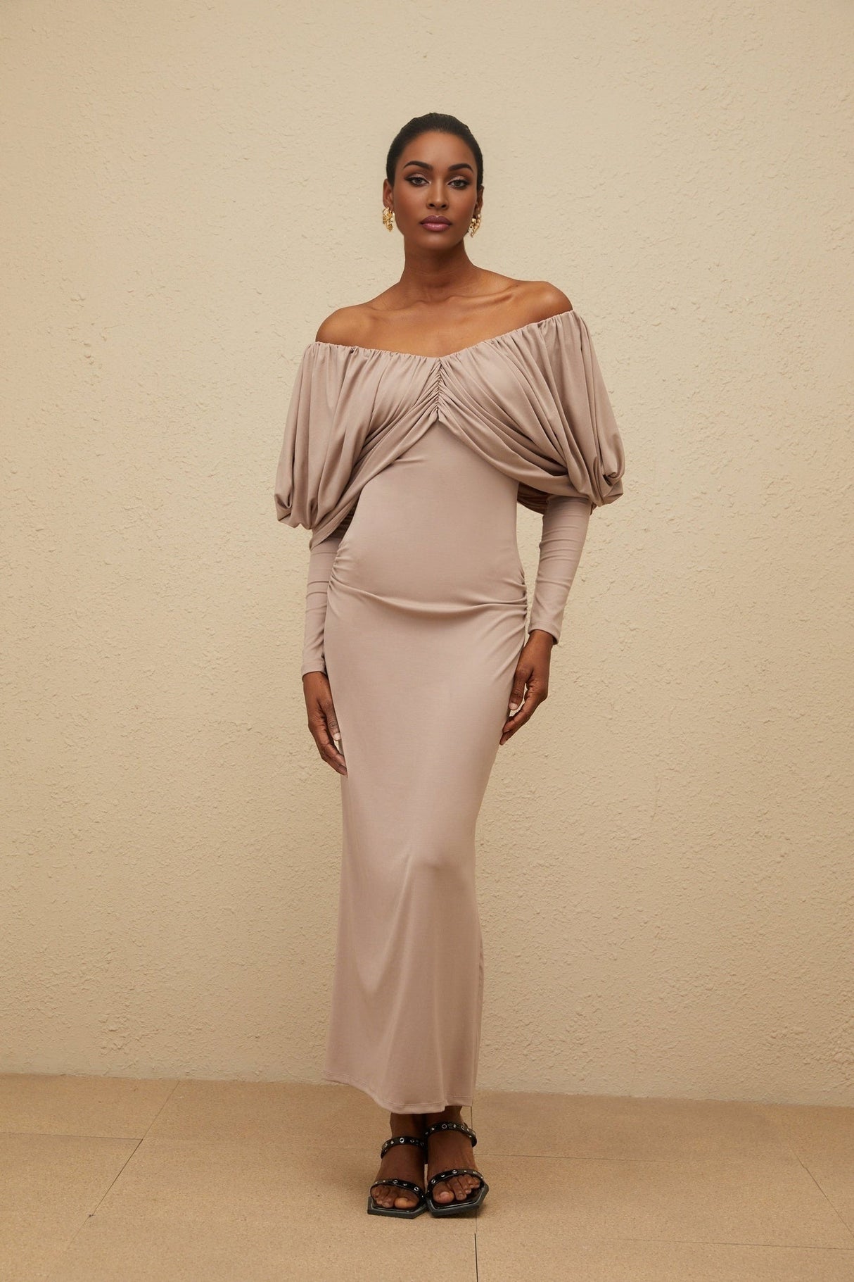 Kendra Midi Dress - V - Neck - Long Sleeves - Ruched Detailing - Stretch Design - Rear Slit