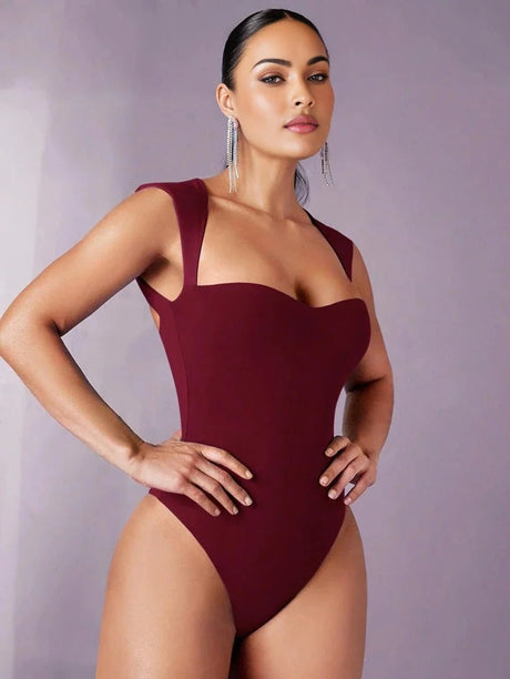 Lana Bodysuit – Sweetheart Neckline – Cut - Out Detail – Slim Fit