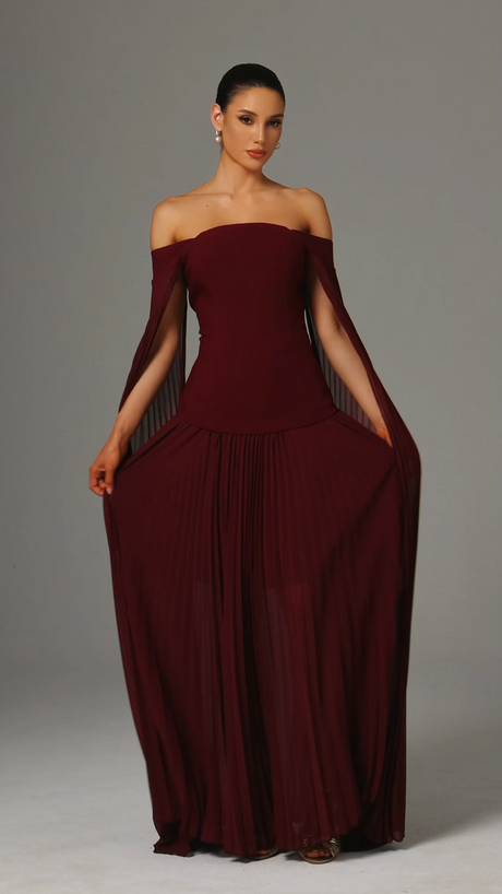 Lesly Burgundy Off-the-Shoulder Maxi Dress with Ruched Waist and Pleated Skirt for Formal Occasions and Events