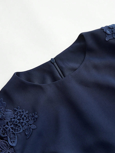 Lina Midi Dress - Round Neck - Formal & Evening - Regular Sleeve - High Waist - Elegant