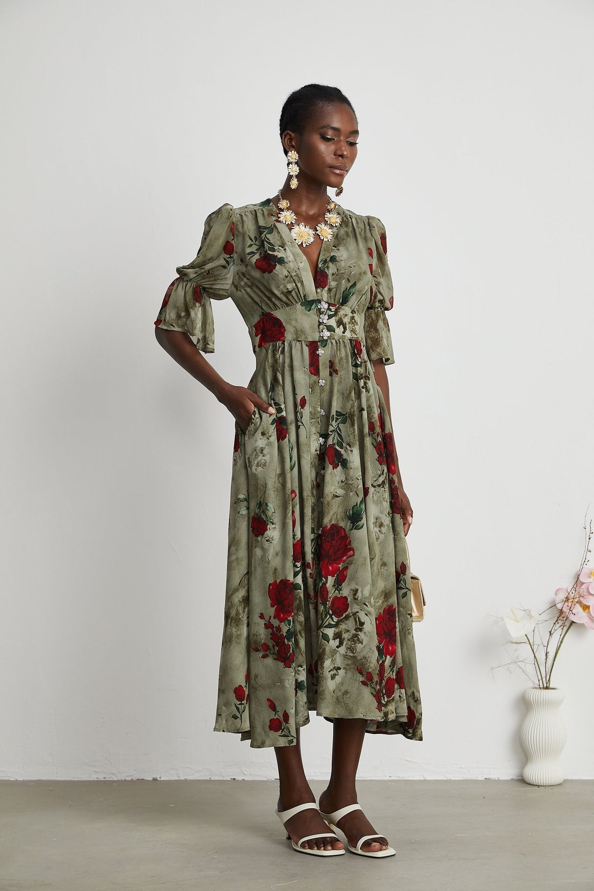 Mélisande floralprint Vneck midi dress