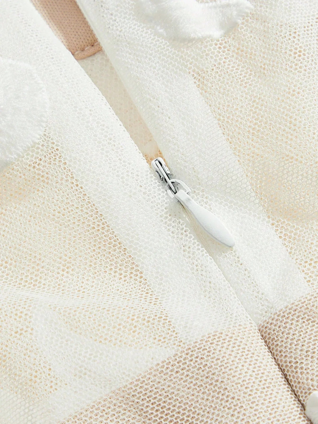 Midi Dress - Stand Collar - Bishop Sleeve - High Waist - Plants Print - Elegant