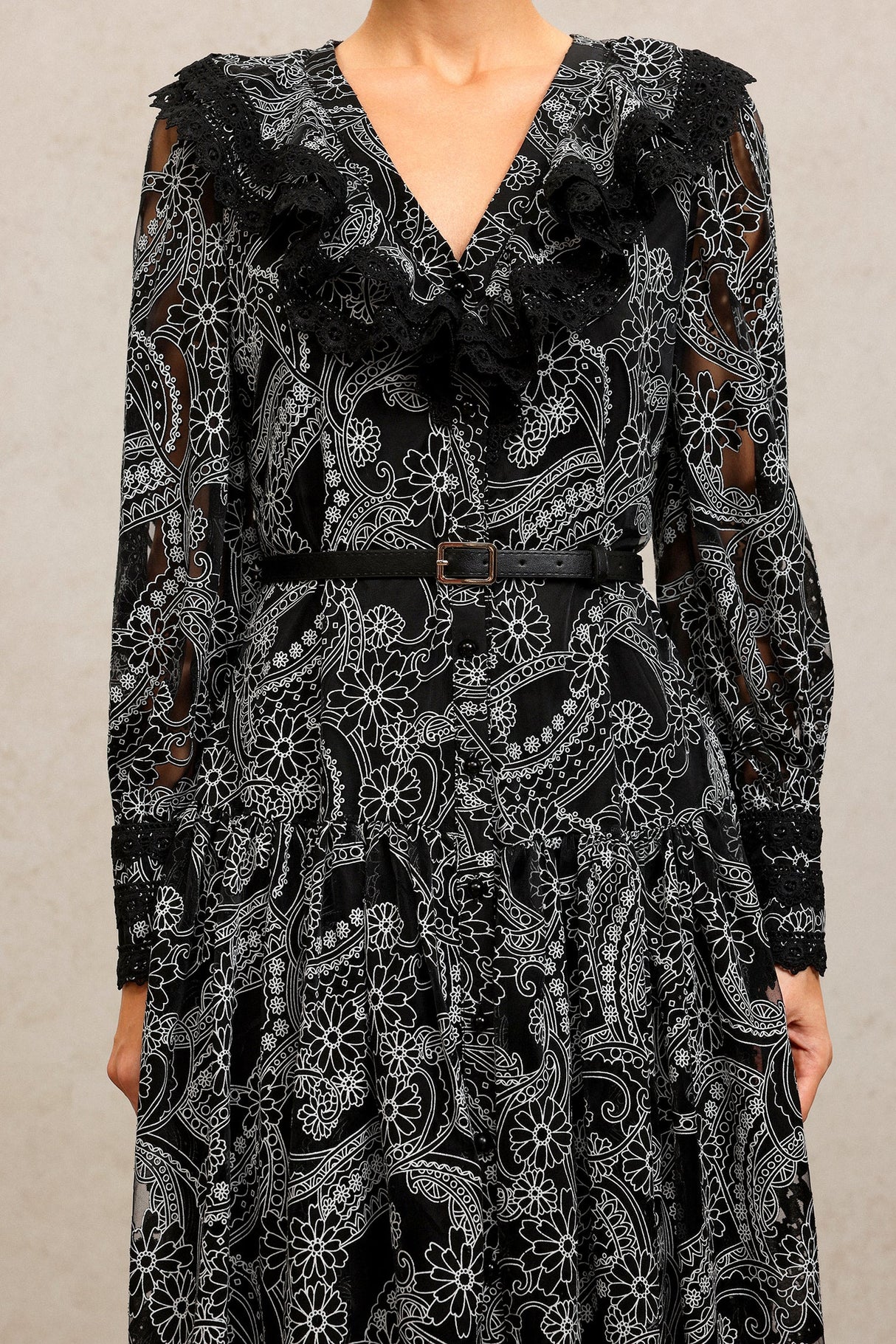 Natalina Black Lace Maxi Dress V-Neck Long Sleeve Fitted Waist Formal Evening Events Patterned