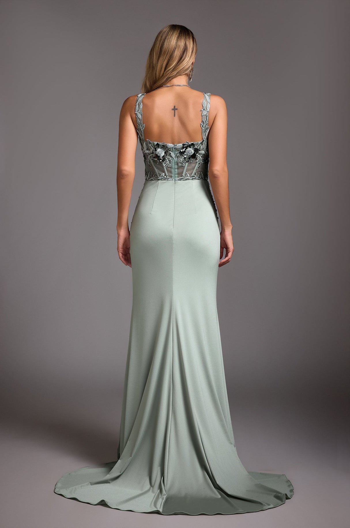 Natasha Green Embroidered Fishtail Dress for Formal Occasions