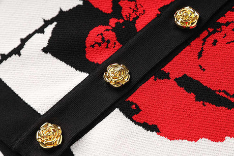 Paola Top – Short Sleeve Boxy Fit – Floral Pattern – Gold Button Detail – Decorative Pockets – Textured Knit Fabric – Casual Style