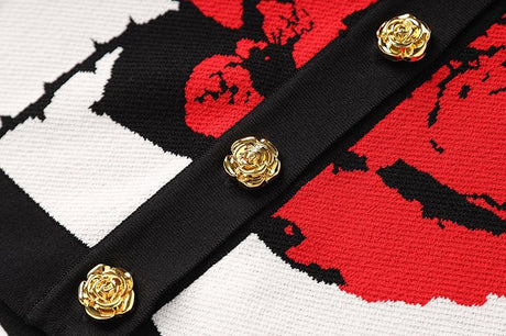 Paola Top – Short Sleeve Boxy Fit – Floral Pattern – Gold Button Detail – Decorative Pockets – Textured Knit Fabric – Casual Style