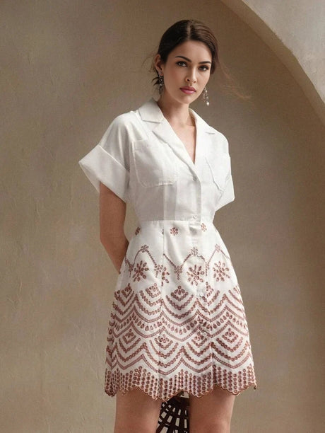 Paolina Midi Dress - Collared Neckline - Batwing Sleeves - High Waist - Geometric Pattern - Casual Style