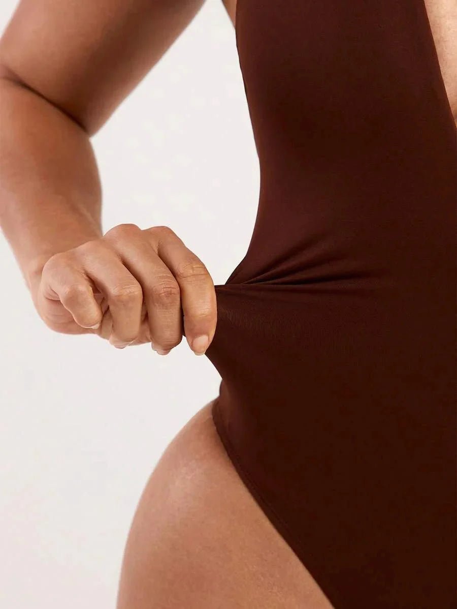 Penelope Bodysuit - High Stretch Knitted Fabric - Slim Fit - Neckline Halter - Sleeveless - Waist Line Natural (mid Waist) - Backless, Knot