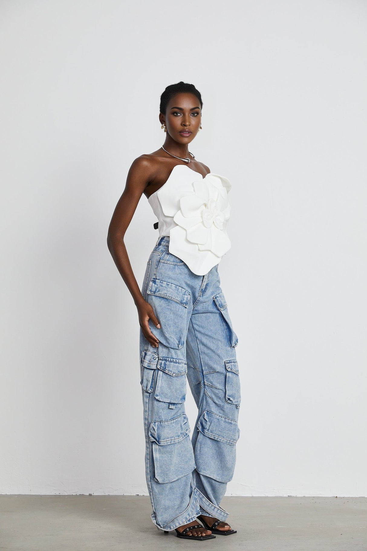 Pénélope white floral offshoulder top