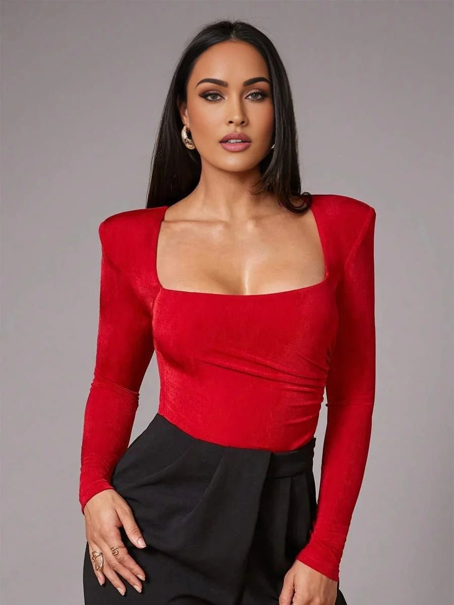Rosangela Bodysuit - High Elasticity Fabric - Casual Style - Square Neckline - Long Sleeve Length - Natural Waistline - Fitted Fit - Modern Look