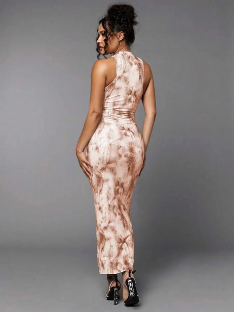 Rosanna Maxi Dress - High Stretch Fabric Elasticity - Slim Fit Type - Refined Style - Sleeveless Description - Ruched - Waist Line Mid Waist