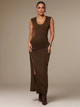 Rosaura Maxi Dress - Scoop Neckline - Bodycon Fit - Backless Design - Split Thigh