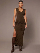 Rosaura Maxi Dress - Scoop Neckline - Bodycon Fit - Backless Design - Split Thigh