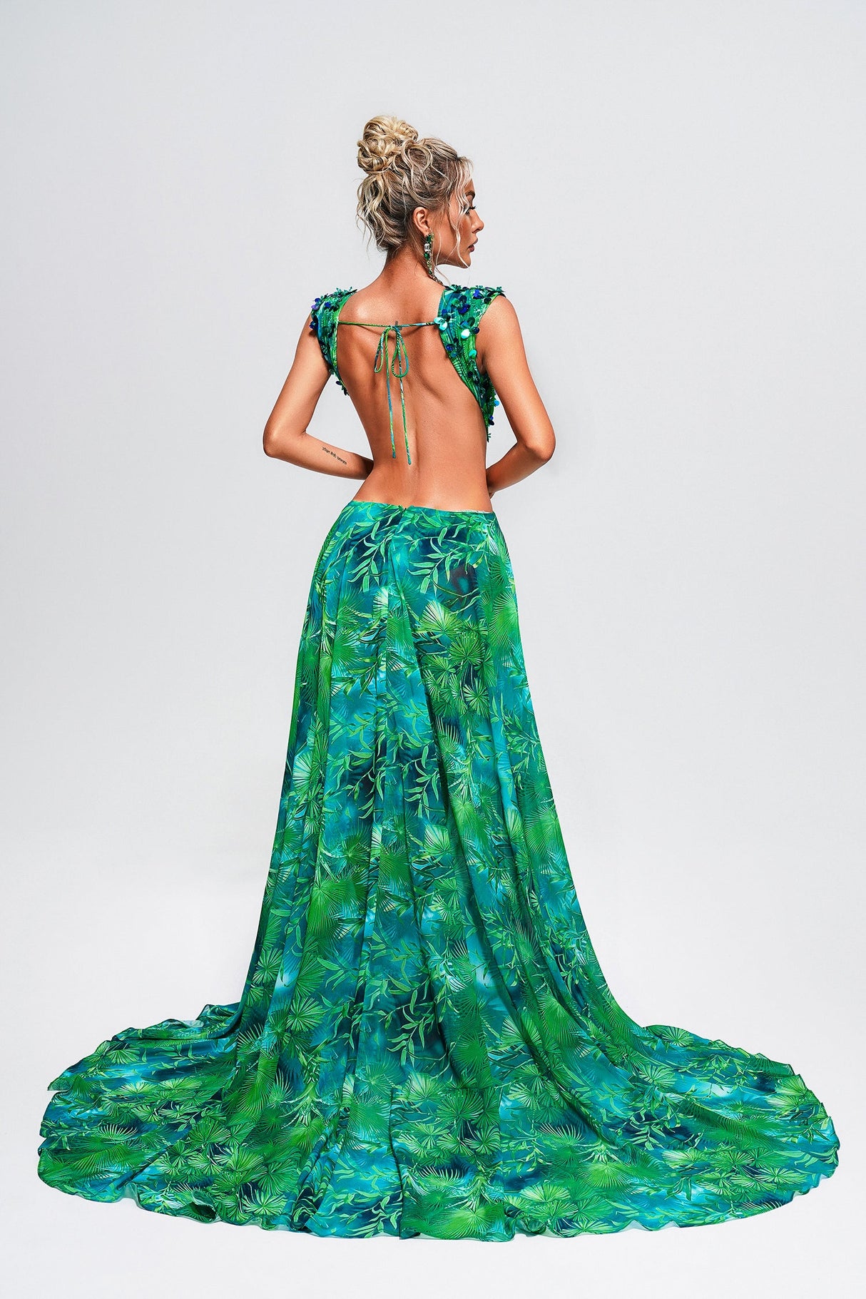 Santa Green Maxi Dress with V-Neckline and Thigh-High Slit for Special Occasions