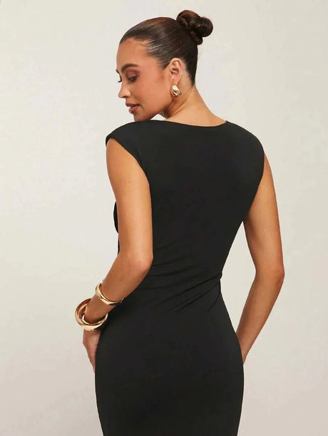 Savanna Midi Dress - Sweetheart Neckline - High Waist - Bodycon Fit - Elegant Style