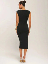 Savanna Midi Dress - Sweetheart Neckline - High Waist - Bodycon Fit - Elegant Style