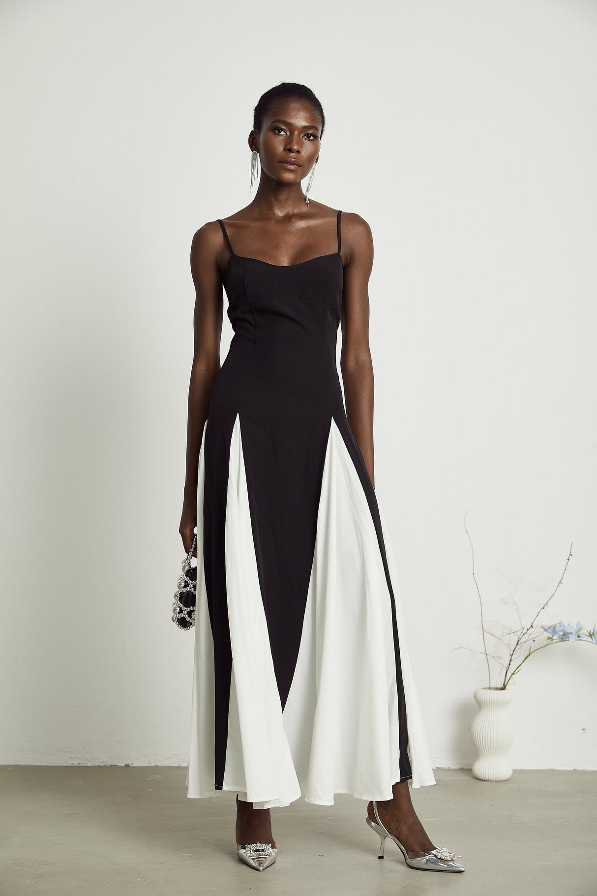 Sofie contrastcolor pleated maxi dress