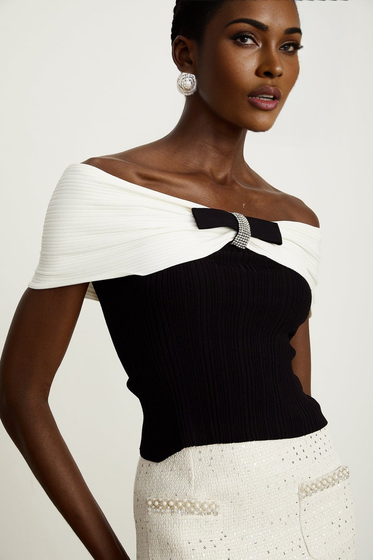 Valeria Top Black & White Knit Bow Detail Cropped